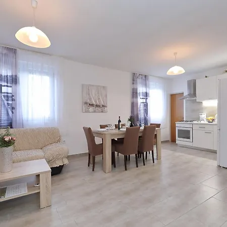 Casa de Férias Eda Vrsi